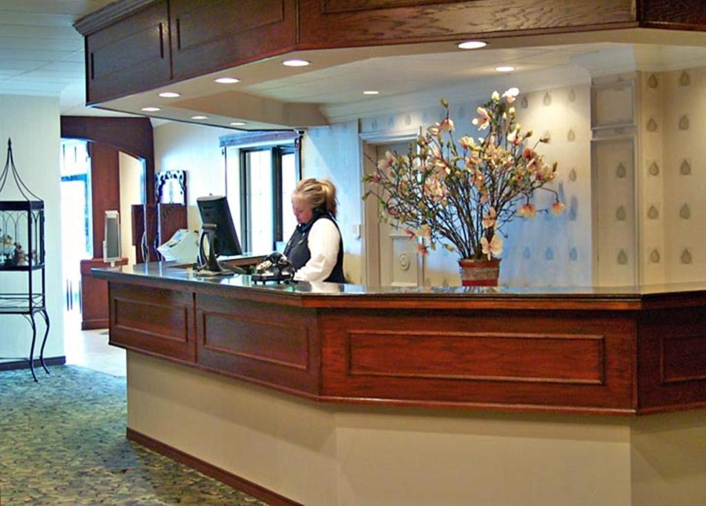 Ambassador Hotel Σάντμπερι Εξωτερικό φωτογραφία