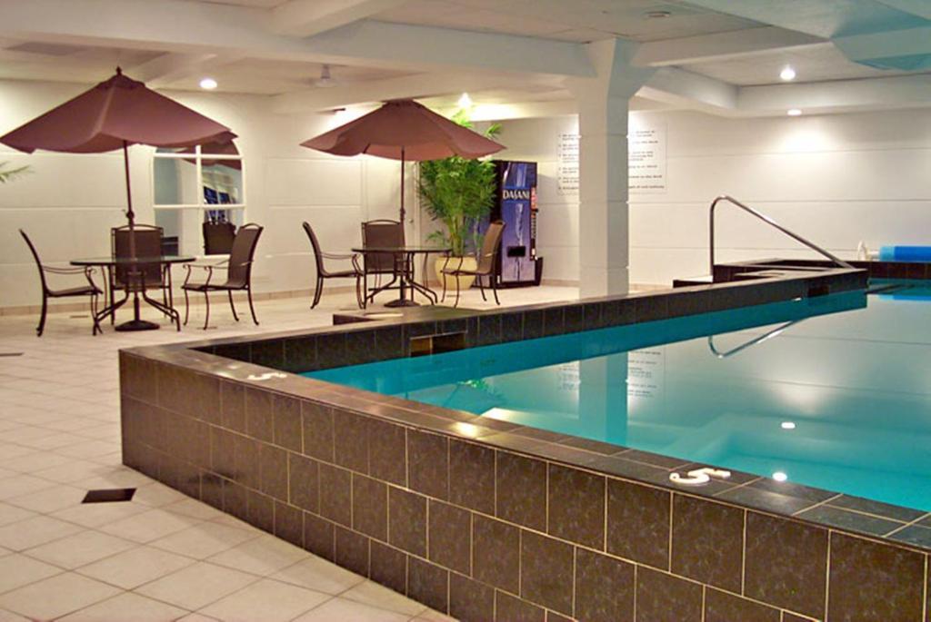 Ambassador Hotel Σάντμπερι Εξωτερικό φωτογραφία