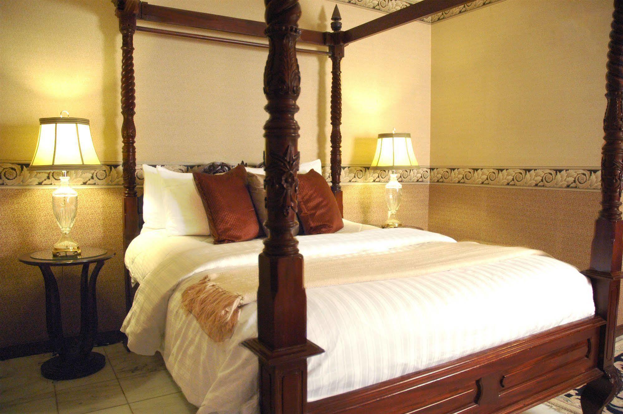 Ambassador Hotel Σάντμπερι Εξωτερικό φωτογραφία
